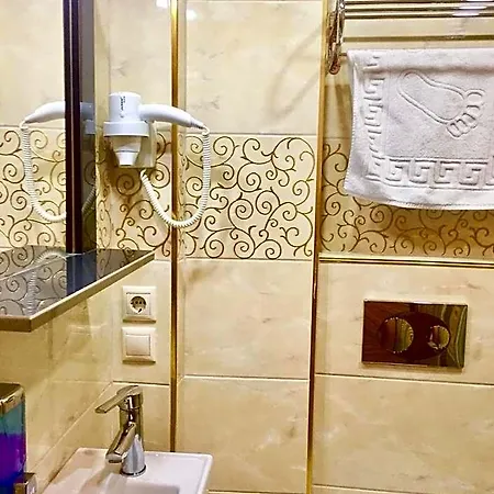 Hotel Arinc