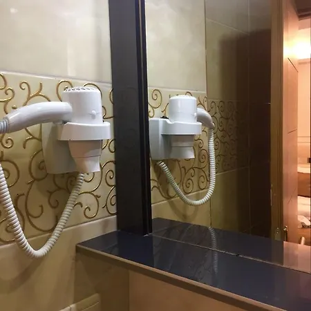 فندق أرينتش 2*